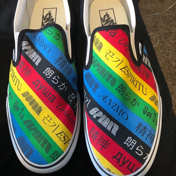 vans spirit slip on